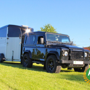 Land Rover Defender 90 Station Wagon & IFor Williams HBX 511 Horse Trailer Or The Land Rover & £9,000 Cash